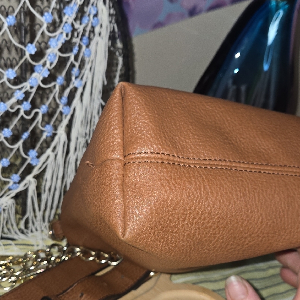 Steve Madden Tan Leatherette Chain-Accent Shoulder Bag - Picture 7 of 11